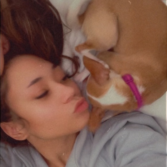 Meet your Posher, Zoë - Picture 7 of 8